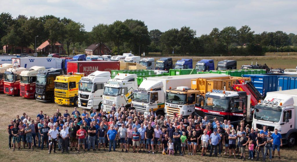 Rondrit door gemeente Westerwolde op elfde editie Truckrun Vlagtwedde